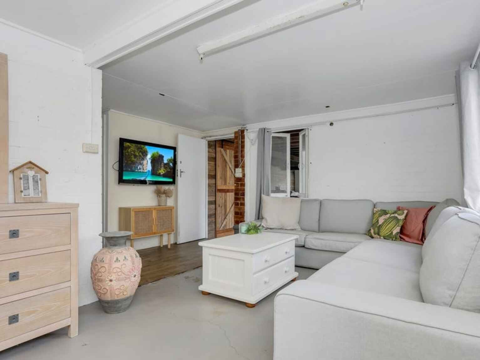 27 Tarooki Street Bellara