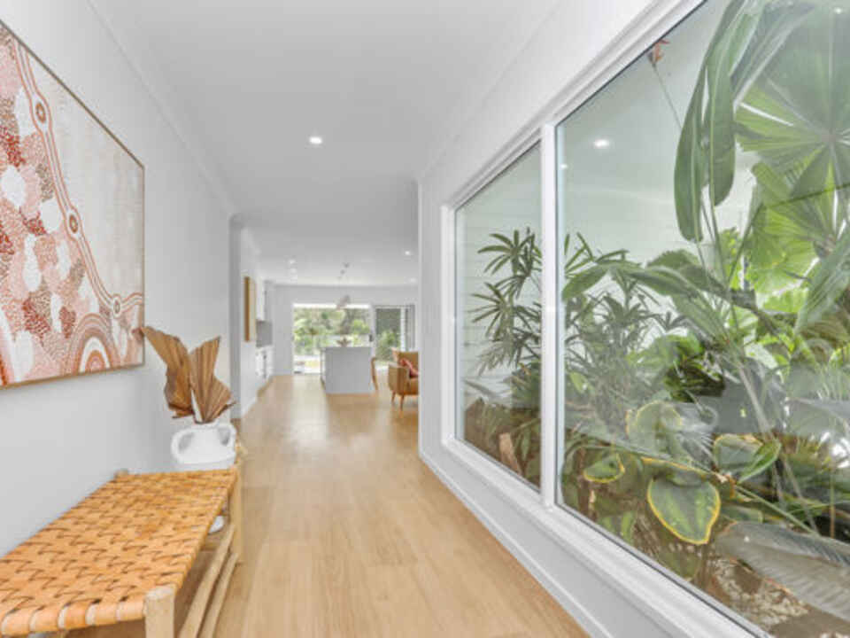 211 Freshwater Drive Banksia Beach