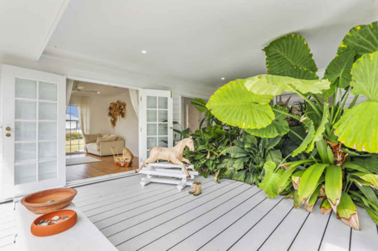 211 Freshwater Drive Banksia Beach 211 Freshwater Drive Banksia Beach