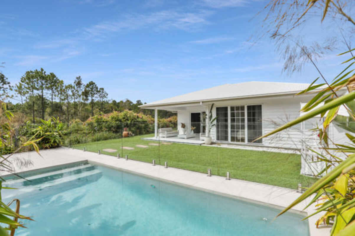 211 Freshwater Drive Banksia Beach 211 Freshwater Drive Banksia Beach