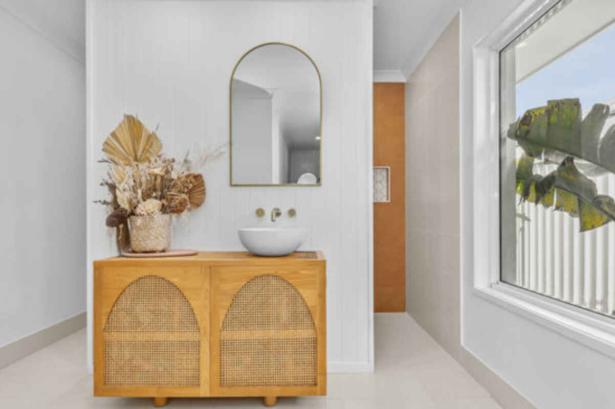 211 Freshwater Drive Banksia Beach 211 Freshwater Drive Banksia Beach