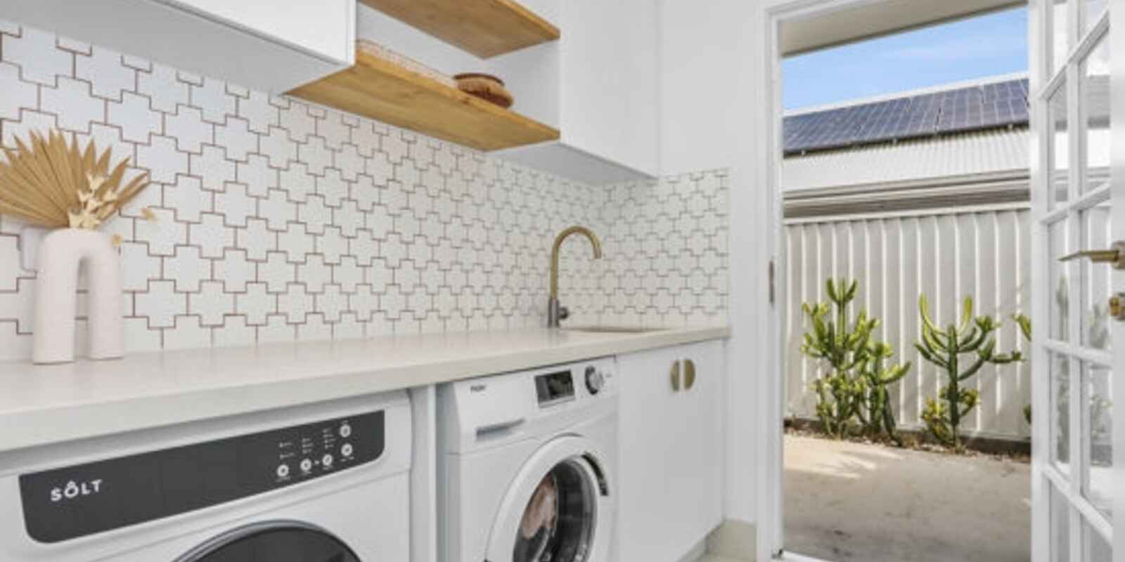 211 Freshwater Drive Banksia Beach 211 Freshwater Drive Banksia Beach