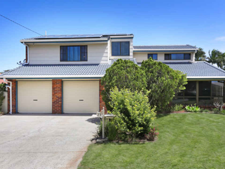 29 Endeavour Drive Banksia Beach