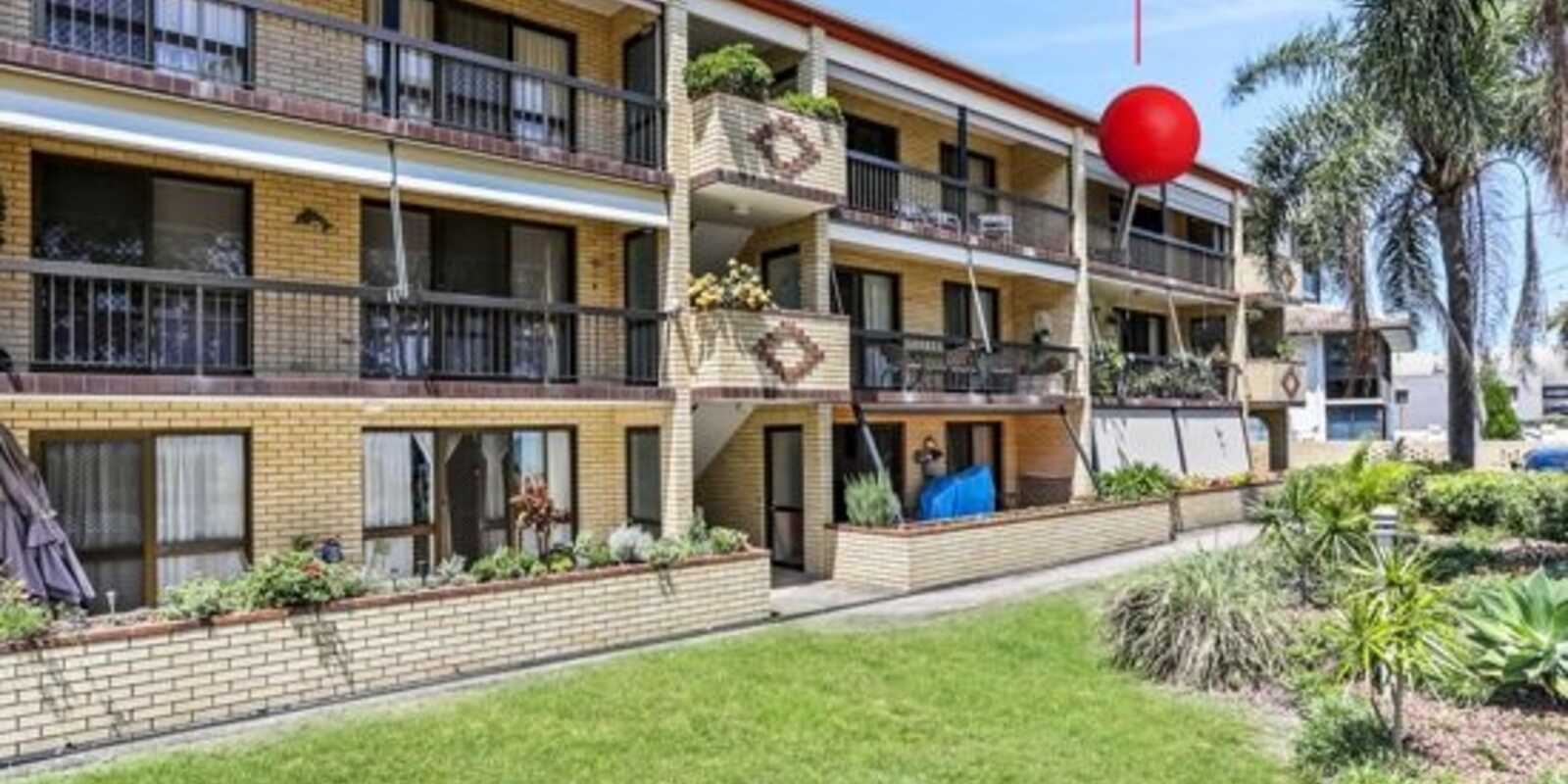 9/101 Welsby Parade Bongaree
