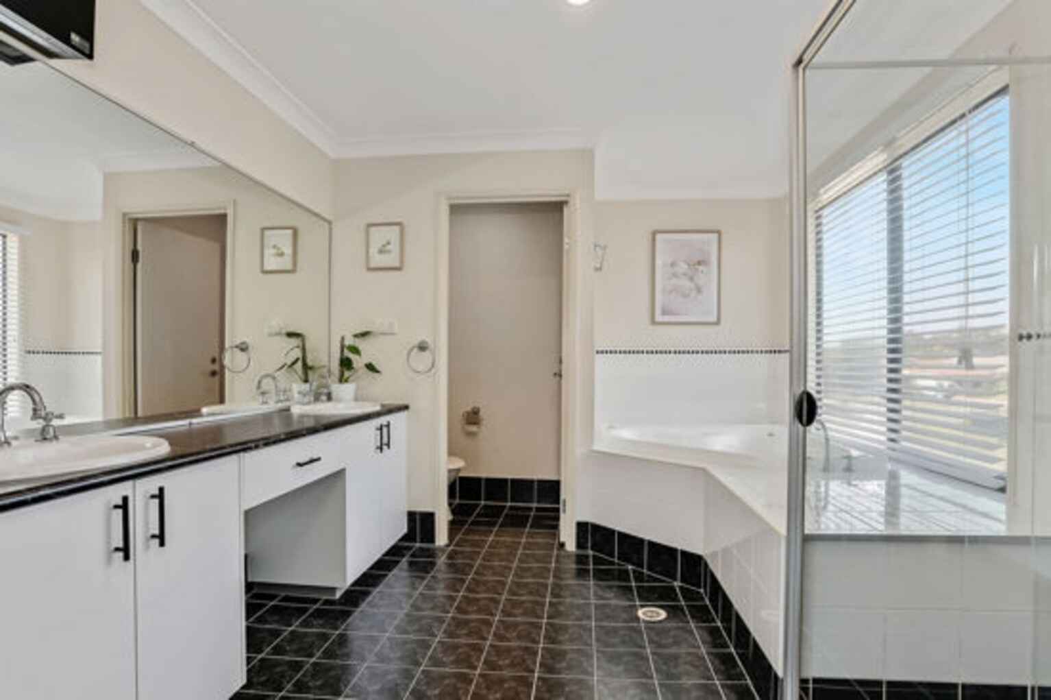 48 Mossman Way Sandstone Point 48 Mossman Way Sandstone Point