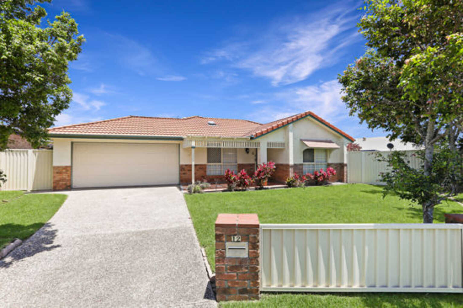 12 Queenscliff Court Sandstone Point