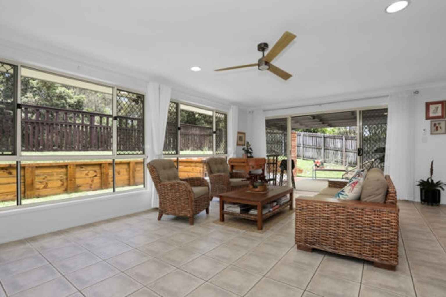 215 Endeavour Drive Banksia Beach