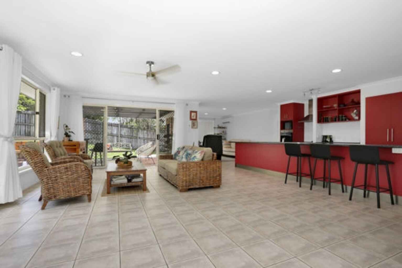 215 Endeavour Drive Banksia Beach