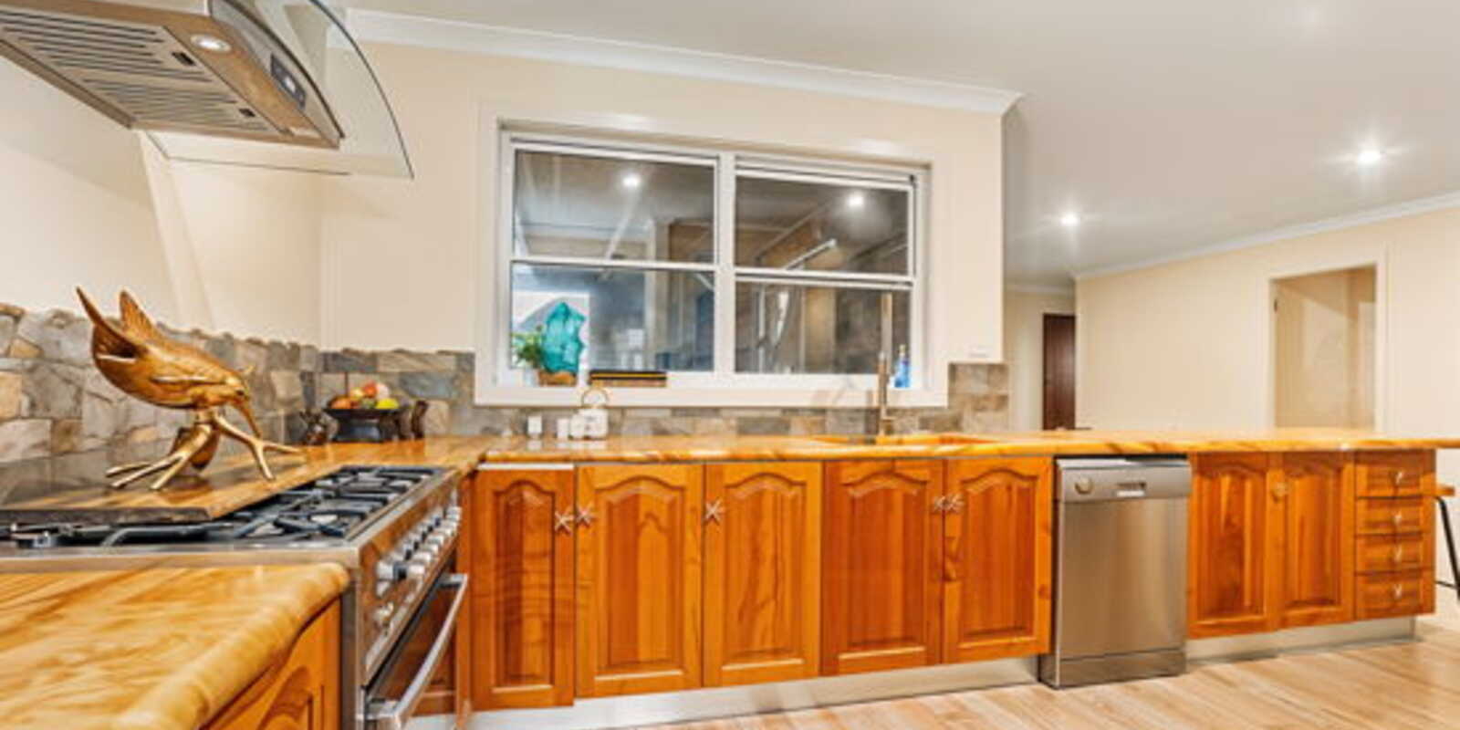 10 Indra Avenue Bellara