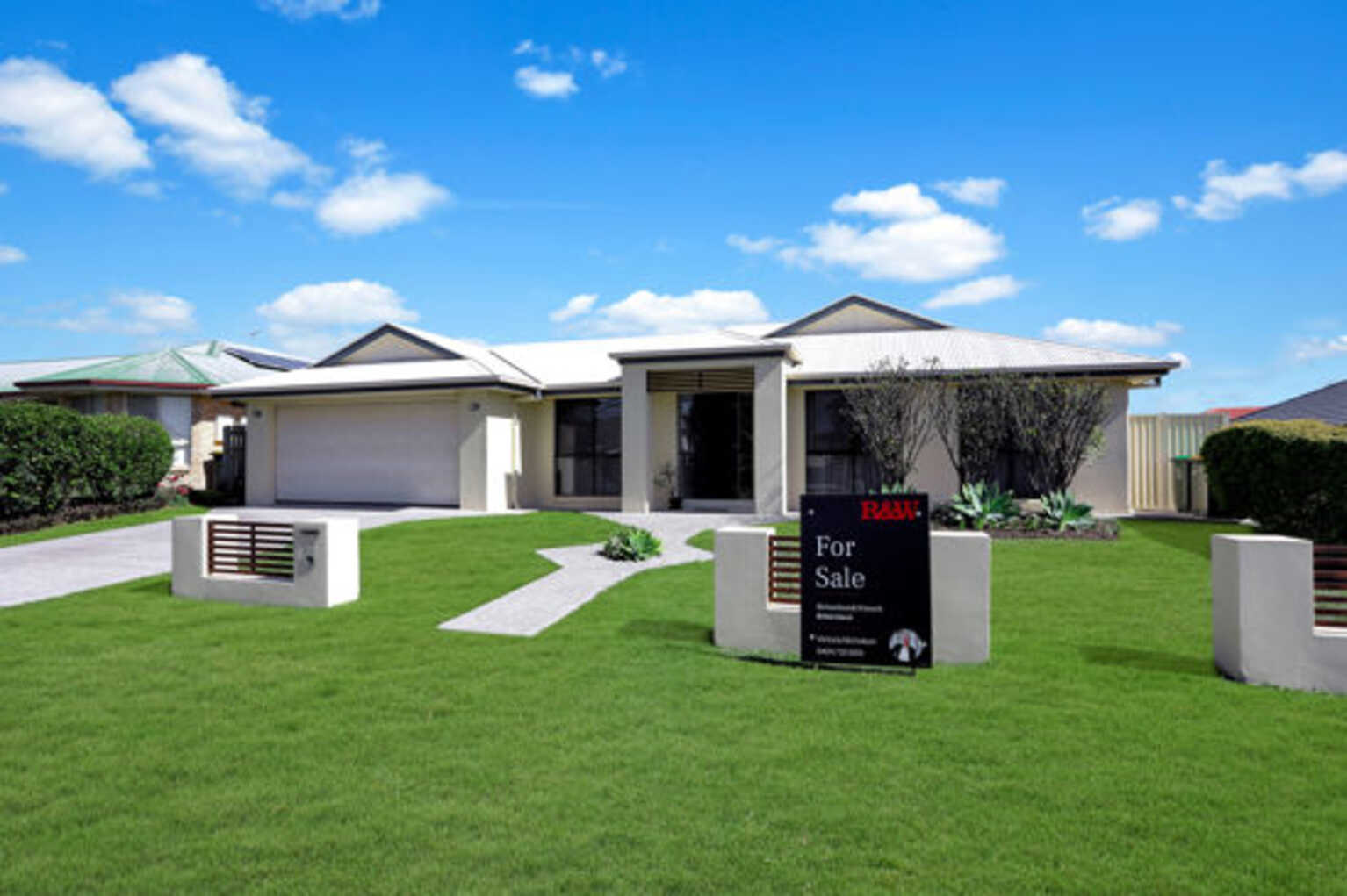 12 Avoca Esplanade Sandstone Point