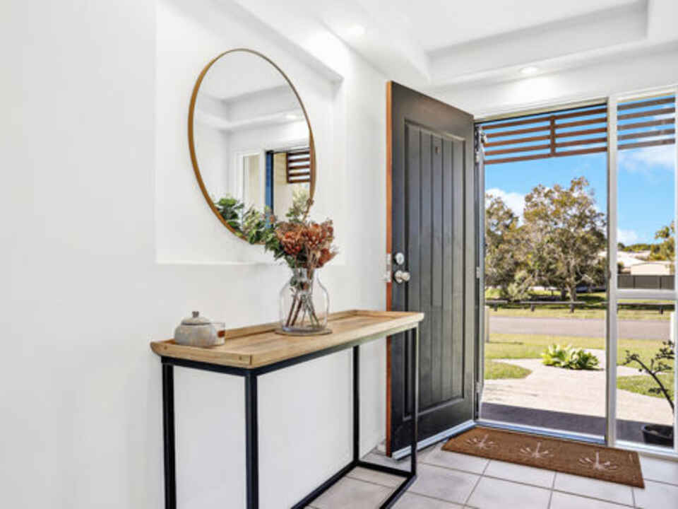 12 Avoca Esplanade Sandstone Point