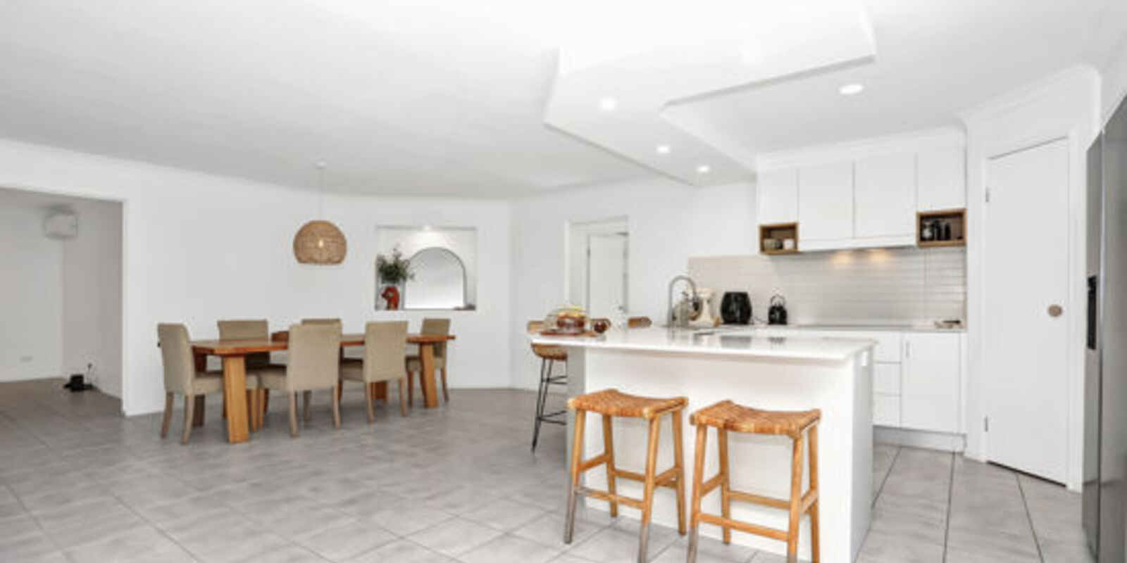 12 Avoca Esplanade Sandstone Point 12 Avoca Esplanade Sandstone Point