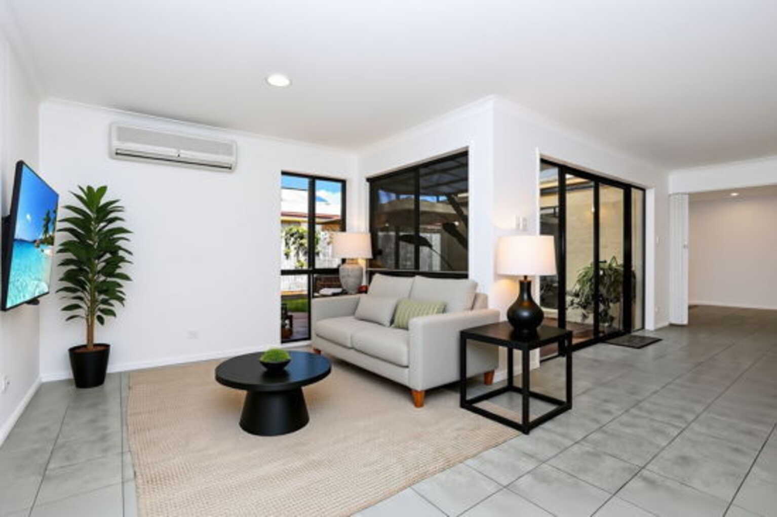 12 Avoca Esplanade Sandstone Point