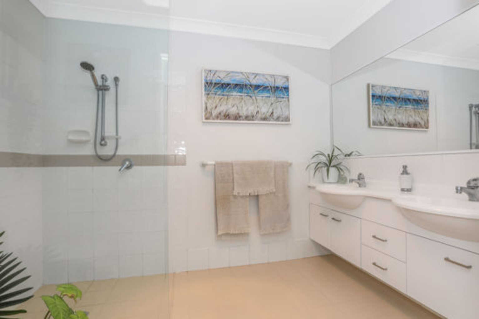 5 Sandpiper Court Sandstone Point