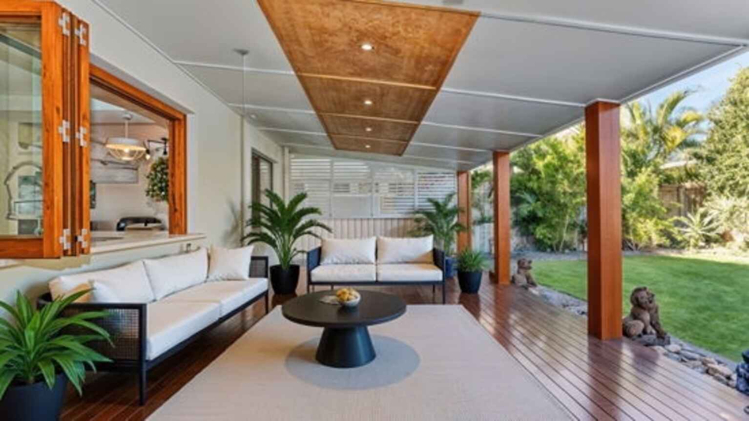 69 Solander Esplanade Banksia Beach