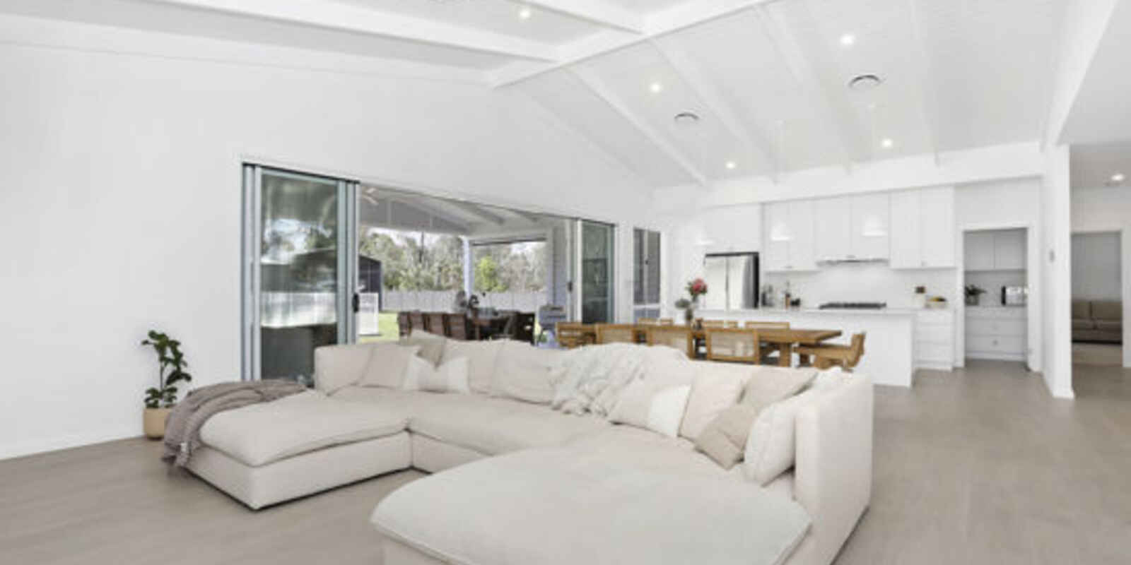 47 Hammond Road Caboolture 47 Hammond Road Caboolture