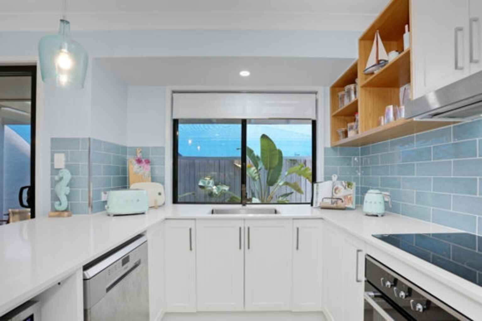 2 Seafarer Court Sandstone Point 2 Seafarer Court Sandstone Point