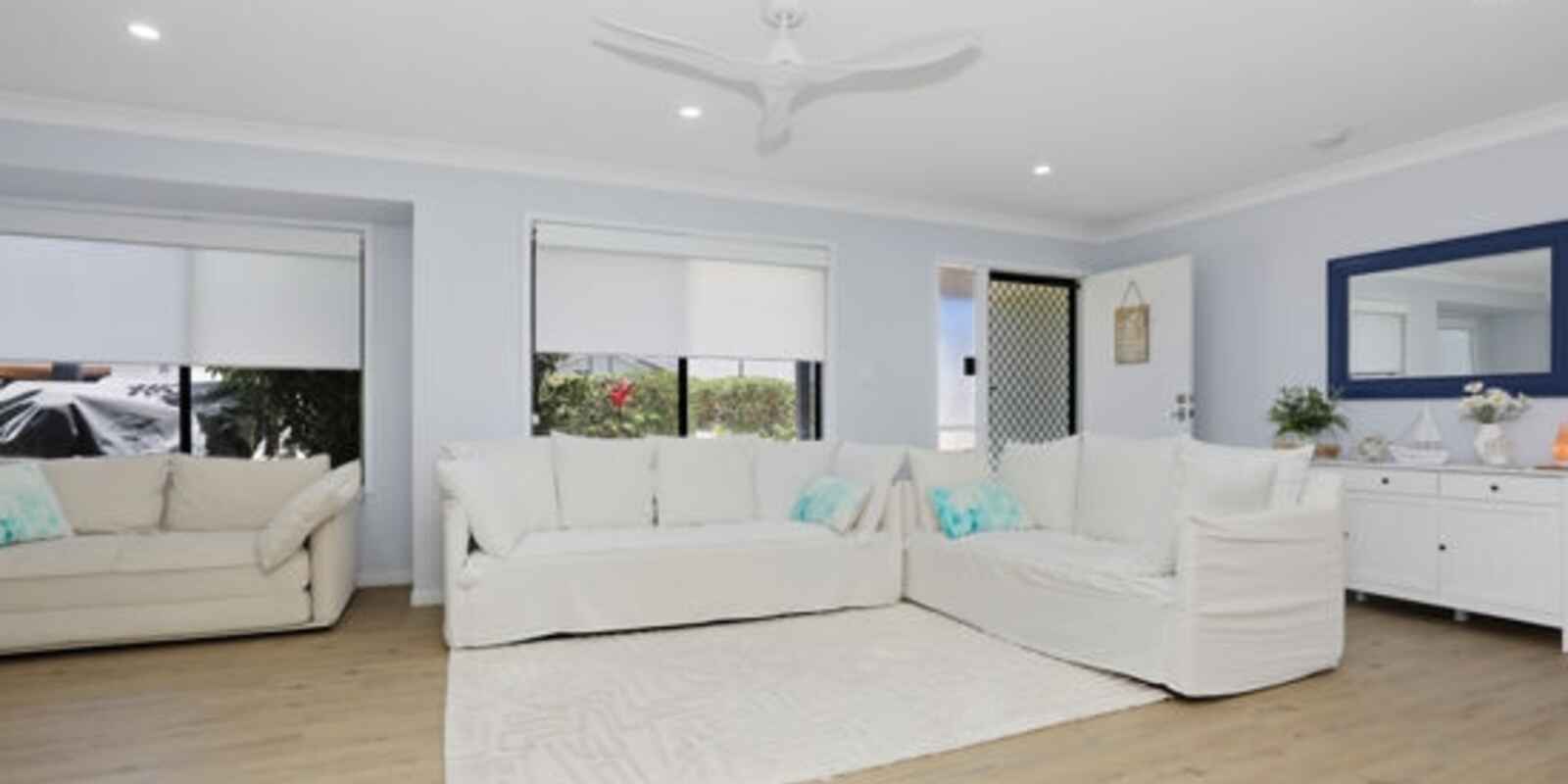 2 Seafarer Court Sandstone Point 2 Seafarer Court Sandstone Point