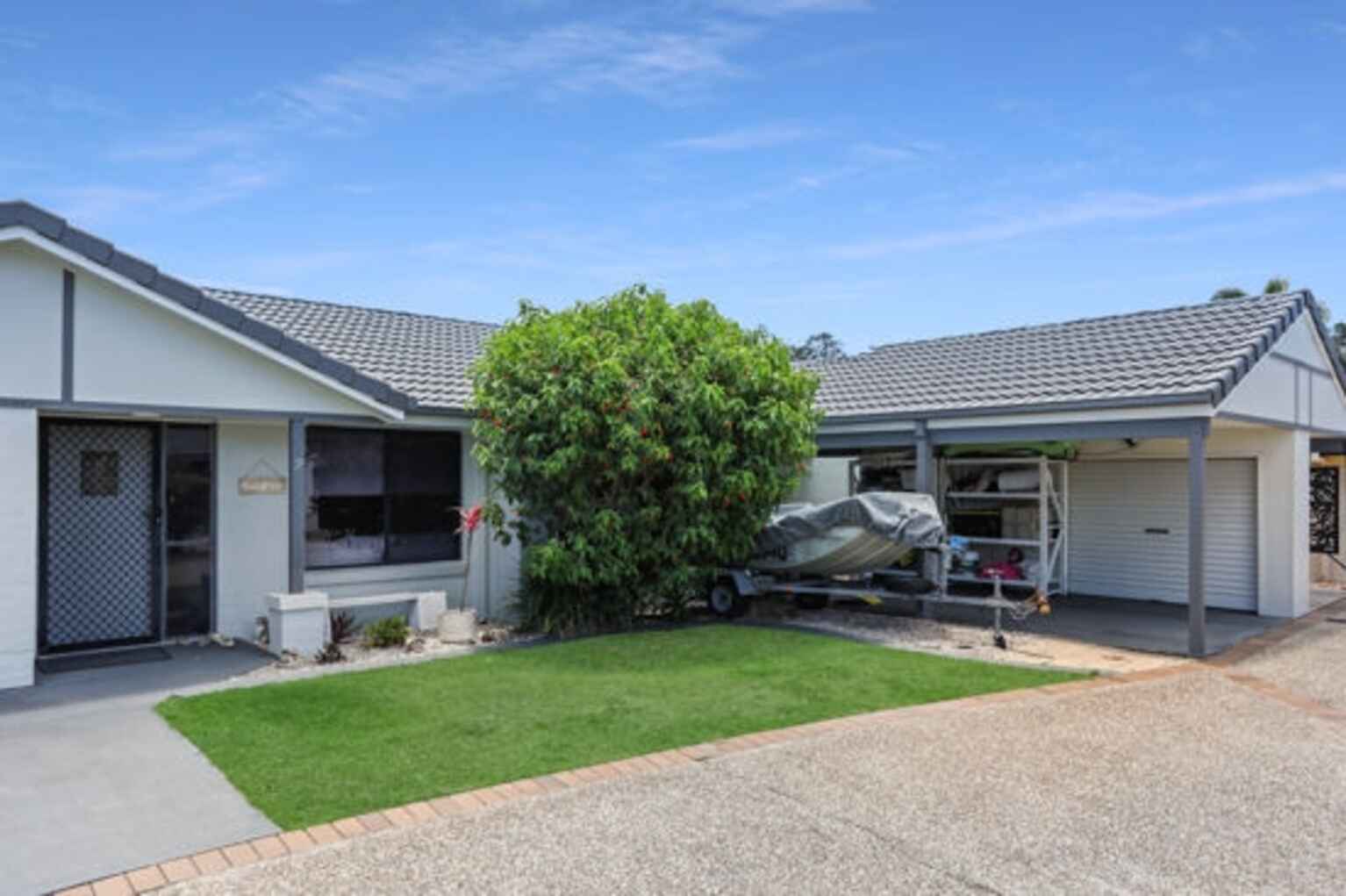 2 Seafarer Court Sandstone Point 2 Seafarer Court Sandstone Point