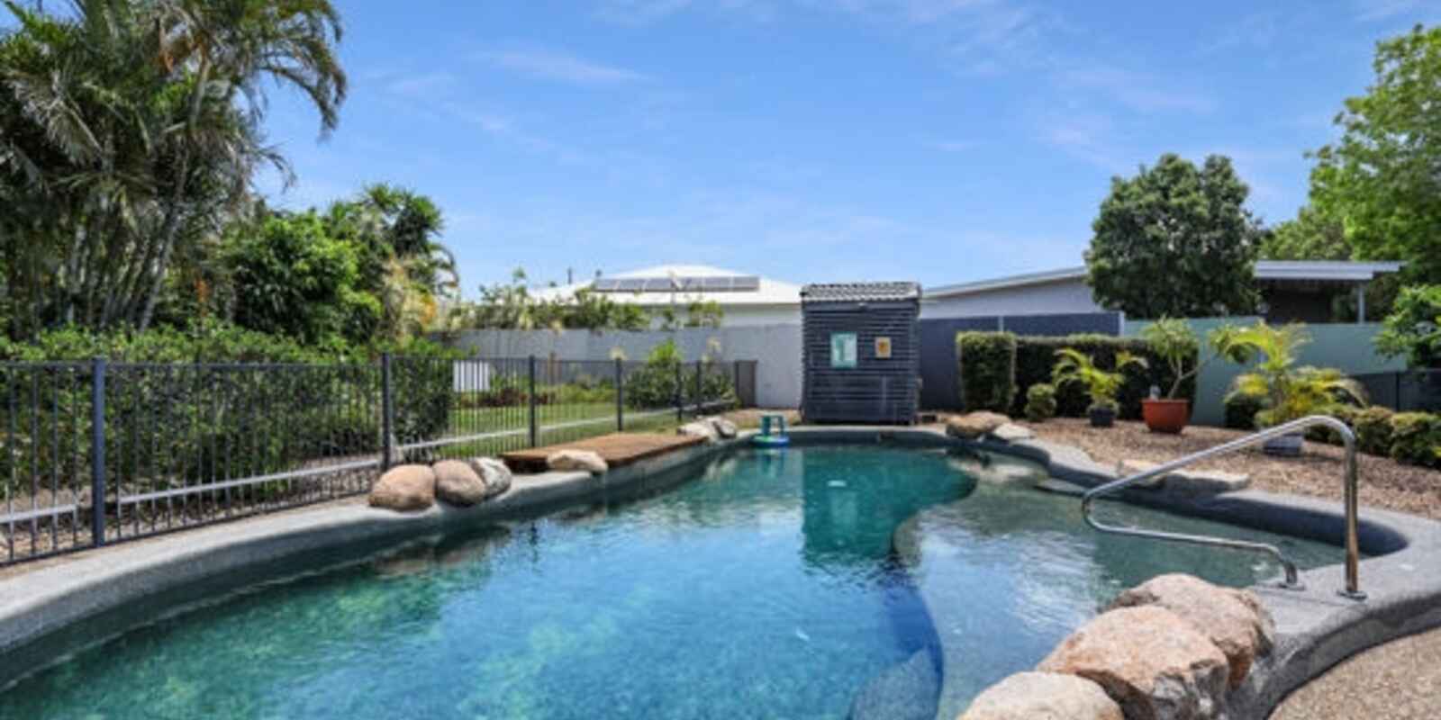 2 Seafarer Court Sandstone Point 2 Seafarer Court Sandstone Point