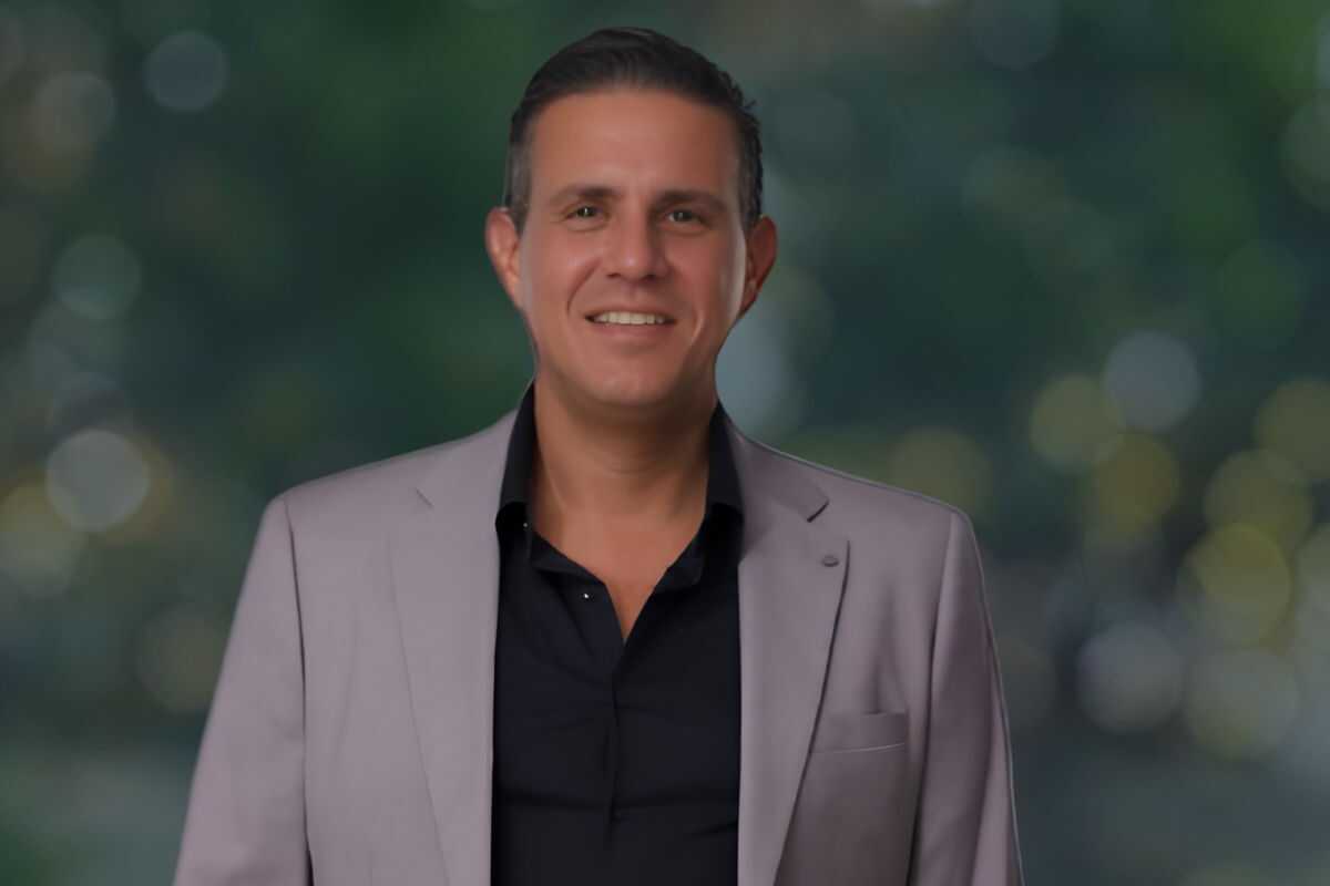 Tarek  Noble