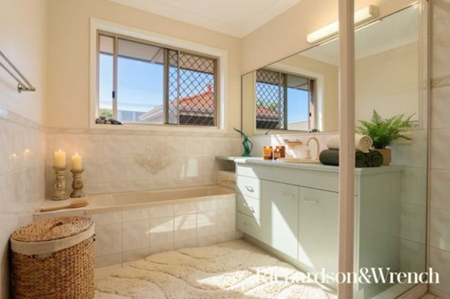 28 Oleander Drive Bongaree 28 Oleander Drive Bongaree